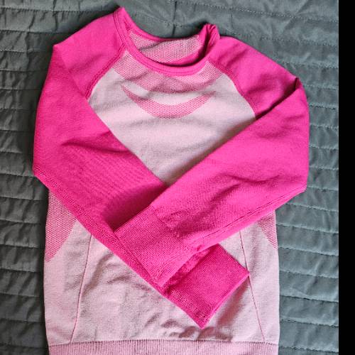 Thermoshirt  Größe: 98 104 pink, zu finden beim Stand 87 am Standort Flohkids Hamburg Nord