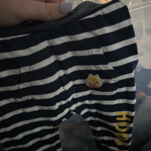 Pooh Hose  Größe: 62, zu finden beim Stand 93 am Standort Flohkids Hamburg Nord