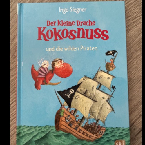 Buch Drache Kokosnuss Piraten, zu finden beim Stand 211 am Standort Flohkids Hamburg Nord