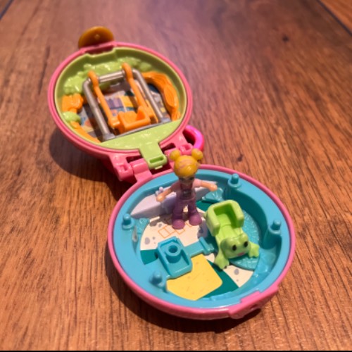 POLLY POCKET Mini Spielplatz, zu finden beim Stand 28 am Standort Flohkids Hamburg Nord