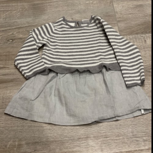 Kleid Zara  Größe: 12-18 Monate  Größe: 74, zu finden beim Stand 62 am Standort Flohkids Hamburg Nord