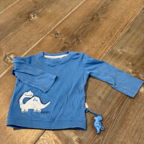 Sigikid Pulli blau Drache  Größe: 74, zu finden beim Stand 64 am Standort Flohkids Hamburg Nord