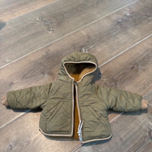 Liewood gefütterte Jacke  Größe: 6-9 M, zu finden beim Stand 64 am Standort Flohkids Hamburg Nord