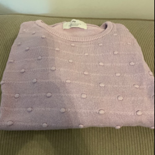 H&M Strickpullover Lila134/ Größe: 140, zu finden beim Stand 83 am Standort Flohkids Hamburg Nord