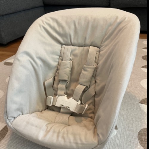 Stokke Newborn Aufsatz beige, zu finden beim Stand 230 am Standort Flohkids Hamburg Nord