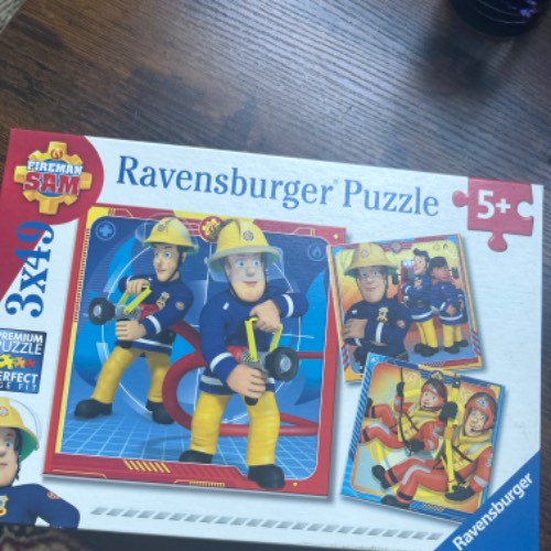 Feuermann Sam Puzzle  Größe: 3 x49 Teil, zu finden beim Stand 90 am Standort Flohkids Hamburg Nord