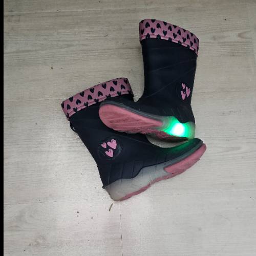 Gummistiefel gefüttert lila  Größe: 24, zu finden beim Stand 87 am Standort Flohkids Hamburg Nord