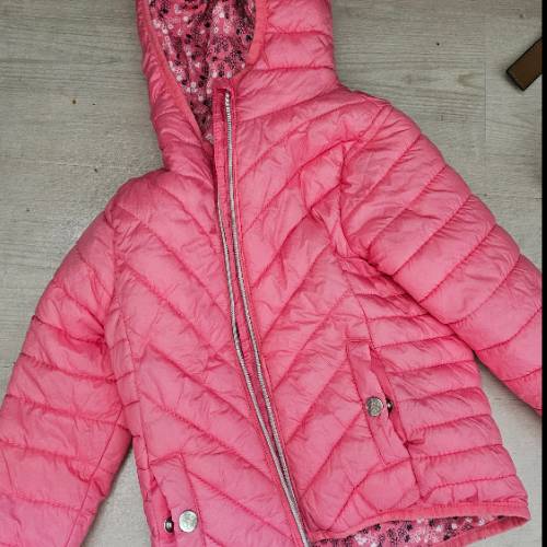 Übergangsjacke  Größe: 98 104 rosa , zu finden beim Stand 87 am Standort Flohkids Hamburg Nord