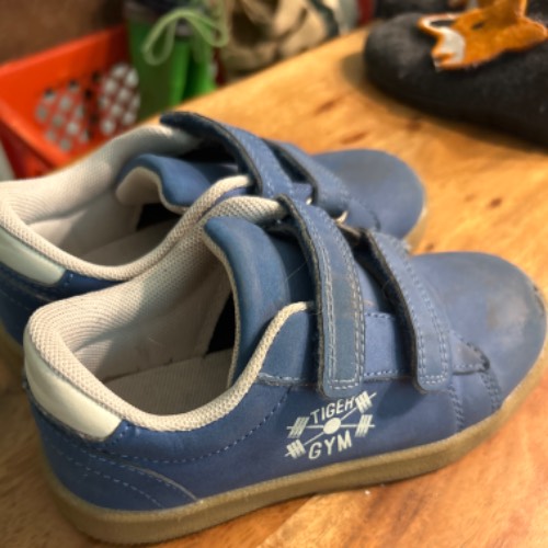 Sneaker blau  Größe: 27, zu finden beim Stand 90 am Standort Flohkids Hamburg Nord