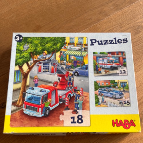 Haba Puzzle Einsatzfahrzeuge , zu finden beim Stand 109 am Standort Flohkids Hamburg Nord