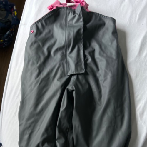 Gefütterte Regenhose  Größe: 98/104, zu finden beim Stand 59 am Standort Flohkids Hamburg Nord