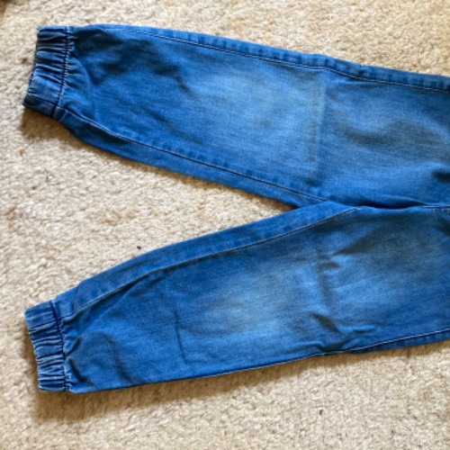 H&M Hose Jeans  Größe: 110, zu finden beim Stand 43 am Standort Flohkids Hamburg Nord