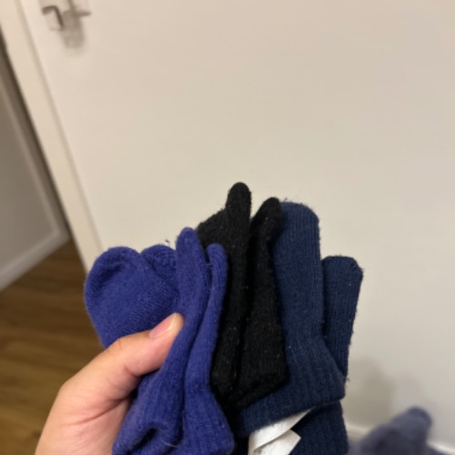 Baby Handschuhe x  Größe: 3, zu finden beim Stand 59 am Standort Flohkids Hamburg Nord