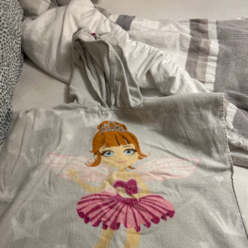 Badeponcho  Größe: 80/86 Prinzessin , zu finden beim Stand 59 am Standort Flohkids Hamburg Nord