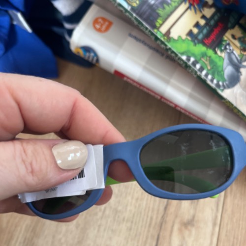 Sonnenbrille , zu finden beim Stand 191 am Standort Flohkids Hamburg Nord