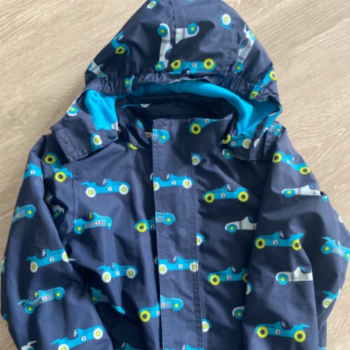 Regenjacke  Größe: 122/128, zu finden beim Stand 100 am Standort Flohkids Hamburg Nord