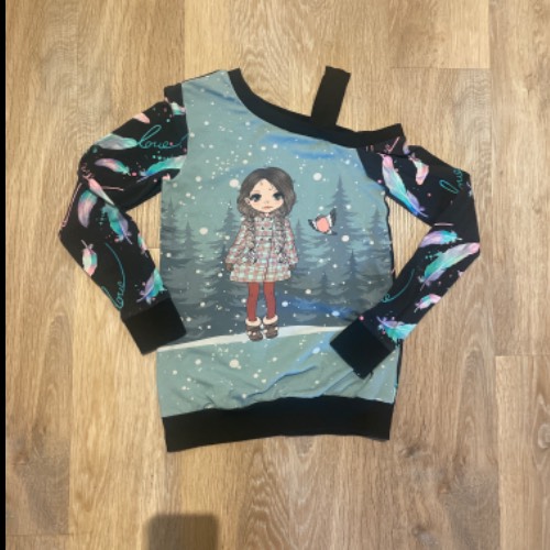 Handmade Pullover schwarz  Größe: 134, zu finden beim Stand 243 am Standort Flohkids Hamburg Nord