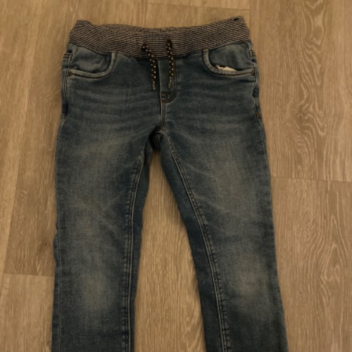 Jeans  Größe: 128, zu finden beim Stand 100 am Standort Flohkids Hamburg Nord