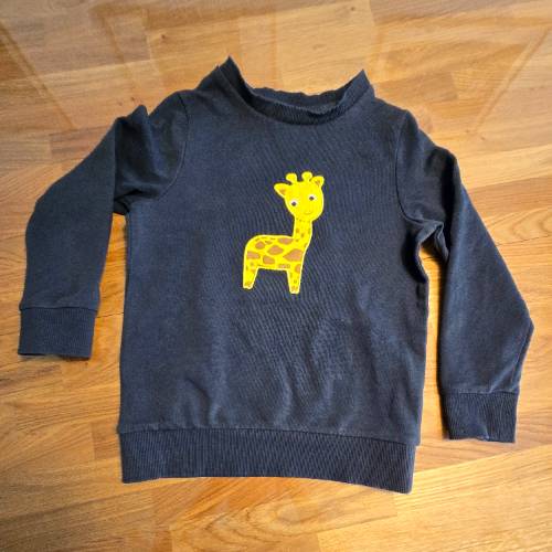 Sweatshirt Topolino blau  Größe: 122, zu finden beim Stand 30 am Standort Flohkids Hamburg Nord