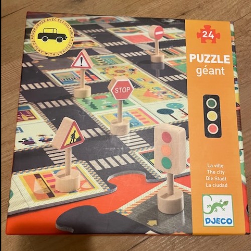 Djeco Puzzle géant, zu finden beim Stand 155 am Standort Flohkids Hamburg Nord