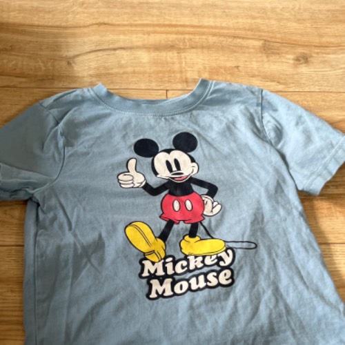 Mickey Mouse T-Shirt  Größe: 116, zu finden beim Stand 191 am Standort Flohkids Hamburg Nord