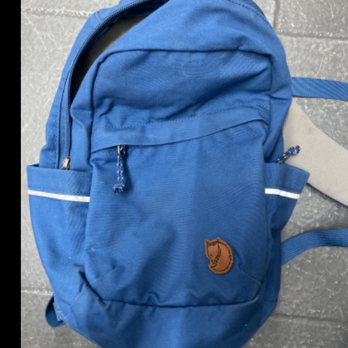 Fjällräven Rucksack blau, zu finden beim Stand 155 am Standort Flohkids Hamburg Nord