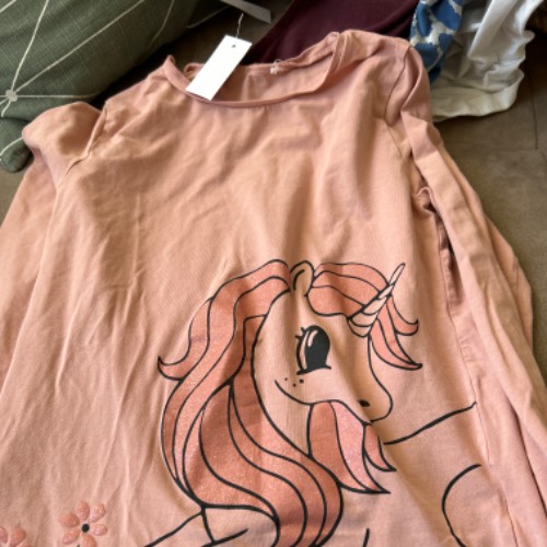 Longsleeve Einhorn rosa  Größe: 128, zu finden beim Stand 127 am Standort Flohkids Hamburg Nord