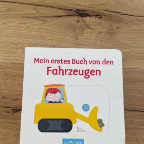 Buch Fahrzeuge , zu finden beim Stand 100 am Standort Flohkids Hamburg Nord