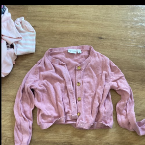 Name it Strickjacke  Größe: 98 rosa , zu finden beim Stand 146 am Standort Flohkids Hamburg Nord