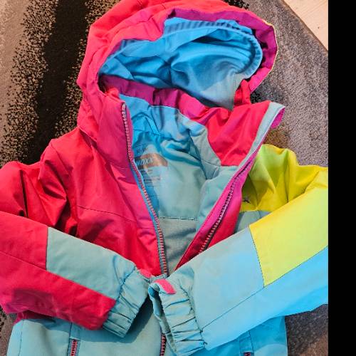 Winterjacke blau pink  Größe: 98 104, zu finden beim Stand 87 am Standort Flohkids Hamburg Nord