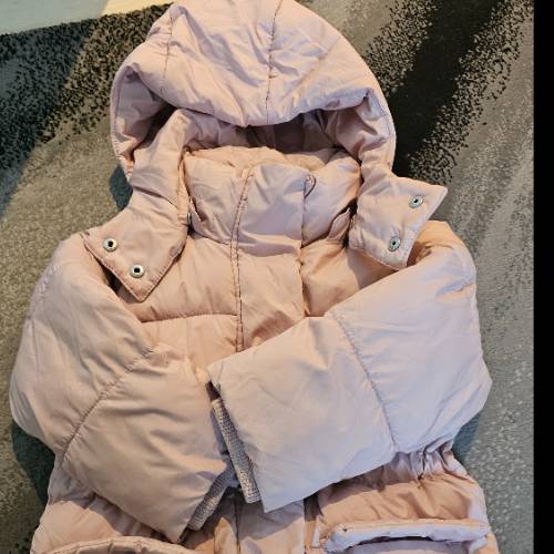 Wintermantel rosa  Größe: 104 h&m, zu finden beim Stand 87 am Standort Flohkids Hamburg Nord