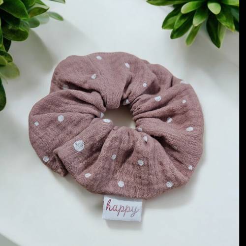 Scrunchie Big Musselin rosa, zu finden beim Stand 6 am Standort Flohkids Hamburg Nord