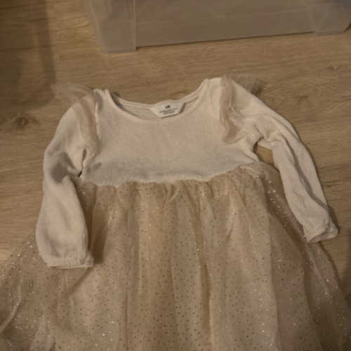 H&M Kleid weiß Tüll  Größe: 98/104, zu finden beim Stand 194 am Standort Flohkids Hamburg Nord