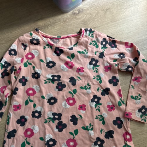 Lupilu Shirt Blumen  Größe: 98/104, zu finden beim Stand 194 am Standort Flohkids Hamburg Nord