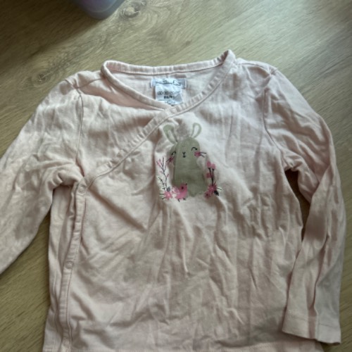 PocoPiano Wickelshirt ro  Größe: 86/92, zu finden beim Stand 194 am Standort Flohkids Hamburg Nord