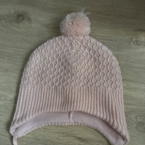 H&M Mütze Bommel rosa  Größe: 86/92, zu finden beim Stand 194 am Standort Flohkids Hamburg Nord