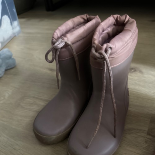 Viking Gummistiefel lila  Größe: 28, zu finden beim Stand 194 am Standort Flohkids Hamburg Nord