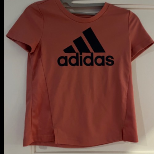 T-Shirt, Adidas, Größe: 140, zu finden beim Stand 200 am Standort Flohkids Hamburg Nord