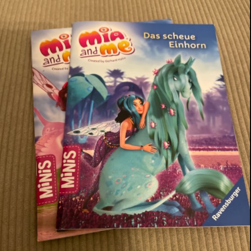 2 Mini Bücher Mia&Me, zu finden beim Stand 83 am Standort Flohkids Hamburg Nord