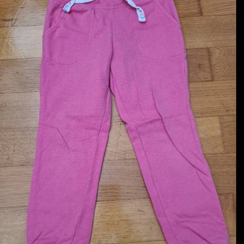 Jogginhose pink  Größe: 104, zu finden beim Stand 125 am Standort Flohkids Hamburg Nord