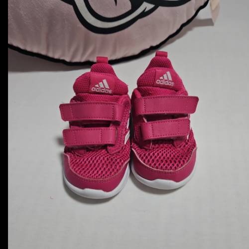 21 adidas schuhe baby , zu finden beim Stand 113 am Standort Flohkids Hamburg Nord