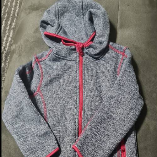 fleece jacke grau pink  Größe: 104, zu finden beim Stand 86 am Standort Flohkids Hamburg Nord