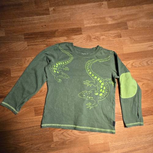 Longsleeve Jako O grün  Größe: 104/110, zu finden beim Stand 30 am Standort Flohkids Hamburg Nord