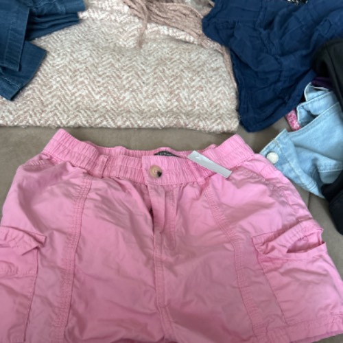 Primark Shorts  Größe: 10 J, zu finden beim Stand 127 am Standort Flohkids Hamburg Nord