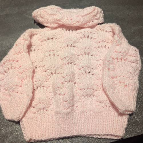 Wollpullover handmade ca. Größe: 68, zu finden beim Stand 158 am Standort Flohkids Hamburg Nord