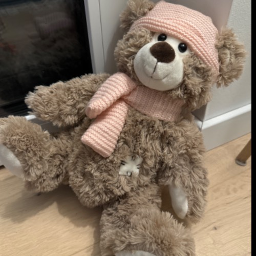 NEU Plüschteddy Winter, zu finden beim Stand 259 am Standort Flohkids Hamburg Nord