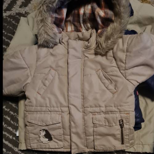 c& a Jacke beige  Größe: 80, zu finden beim Stand 45 am Standort Flohkids Hamburg Nord