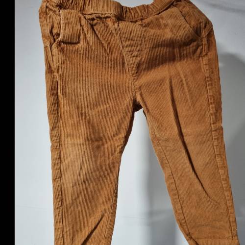 Tschibo Cordhose beige  Größe: 98/104, zu finden beim Stand 265 am Standort Flohkids Hamburg Nord